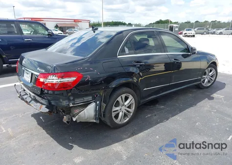 2011 Mercedes-Benz E 350 4Matic z USA, uszkodzony, nr VIN WDDHF8HB2BA295594